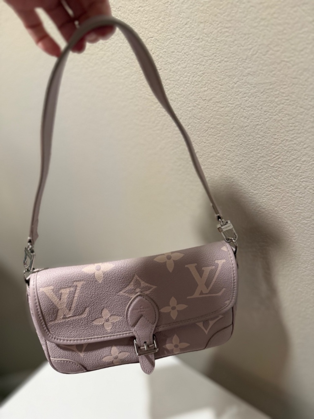 Louis Vuitton Diane Monogram Empreinte Leather – Tourterelle Beige/Cream - Picture 3 of 8